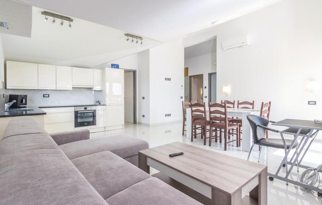 Funtana Appartements An Der 1 Reihe Vom Meer エクステリア 写真