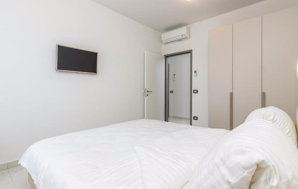 Funtana Appartements An Der 1 Reihe Vom Meer エクステリア 写真
